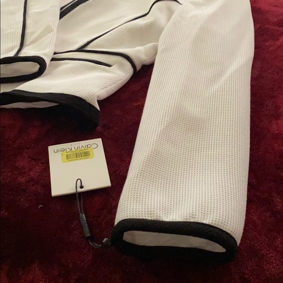 Calvin Klein White blazer with black trim - Picture 5 of 6